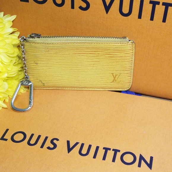Louis Vuitton Accessories - Authentic Louis Vuitton coin pouch card holder